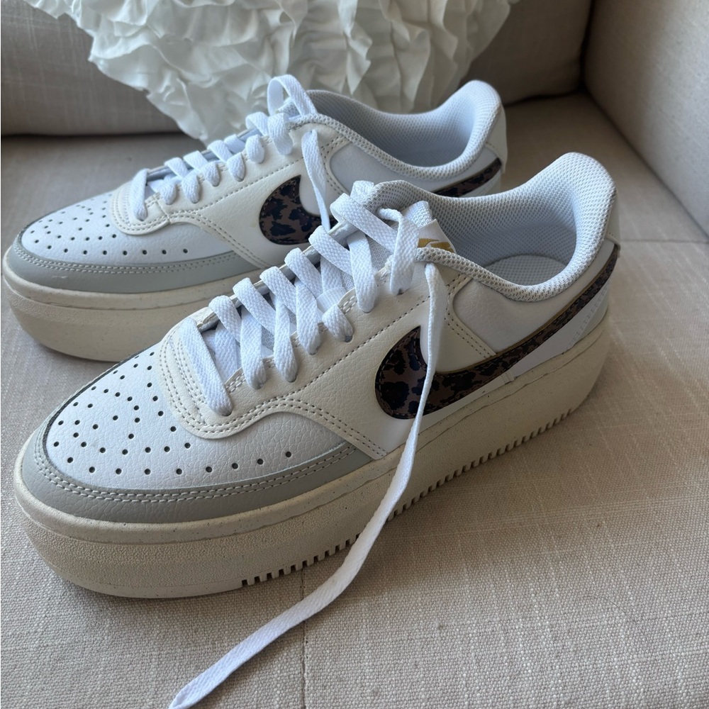 NIKE Court Vision Platform LEOPARD shoes/sneaker 8.5 NEVER WORN - BRAND NEW
